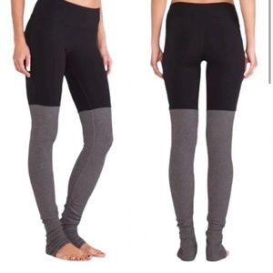 ALO Goddess Leggings in excellent condition.